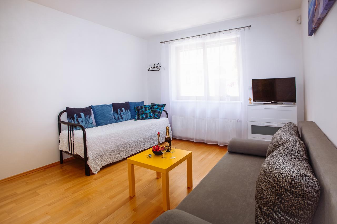 Beautiful Apartment In Central Residence Прага Екстериор снимка